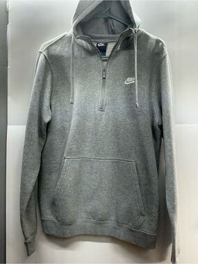 Nike Men’s Light Grey Half-Zip Hoodie